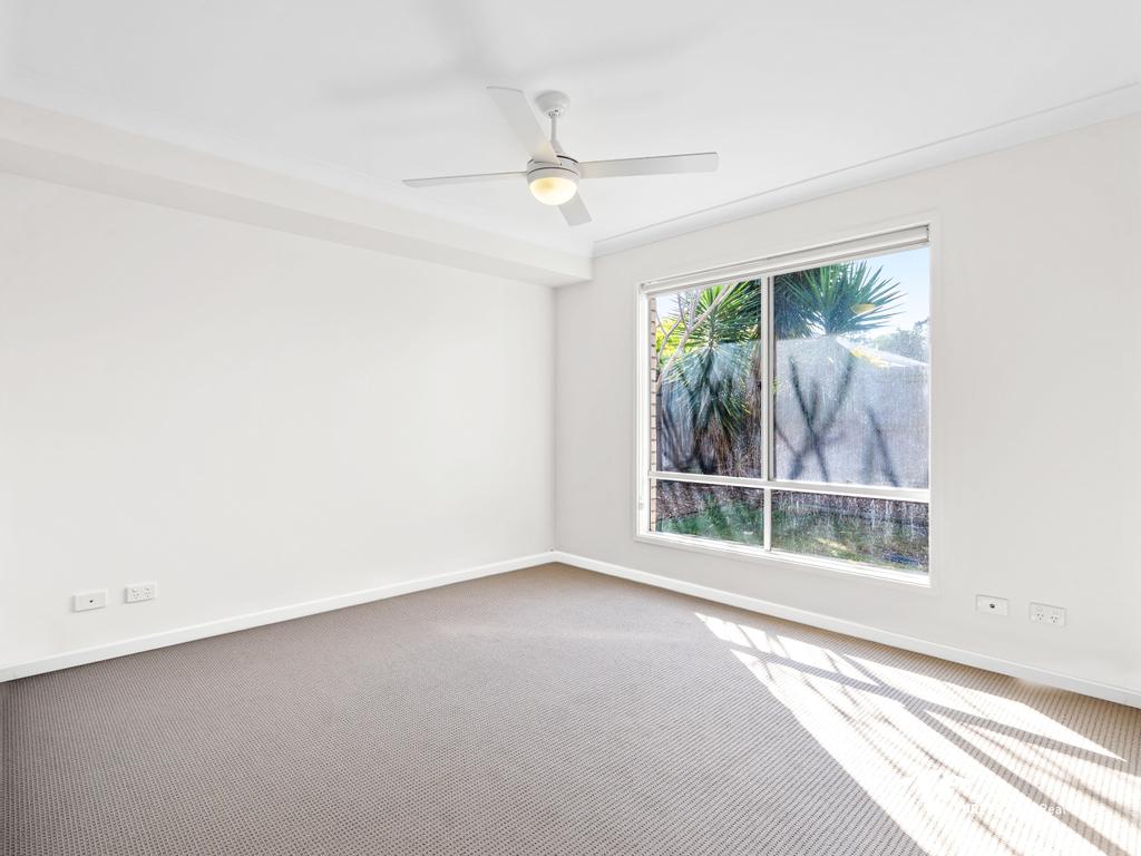 Rental: Leichhardt, QLD, 4305 photo-5