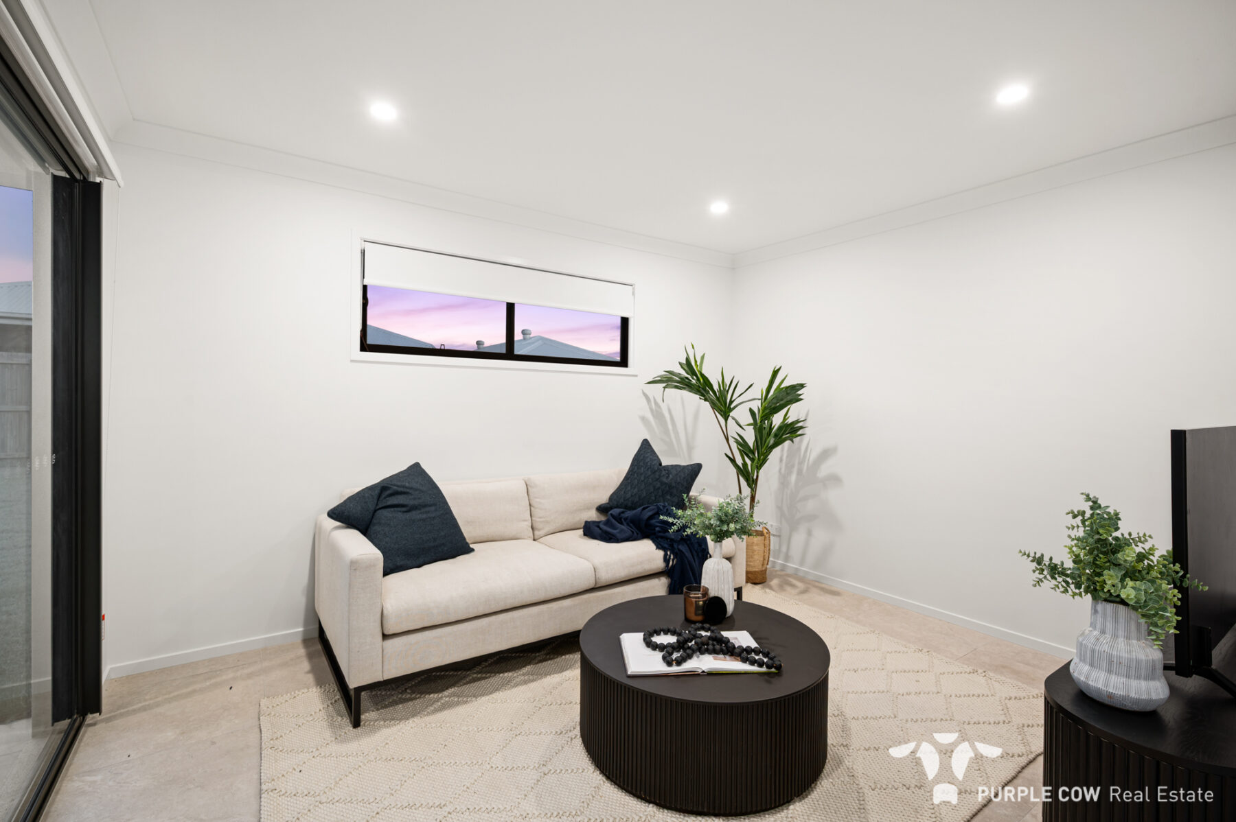 Rental: Spring Mountain, QLD, 4300 photo-15