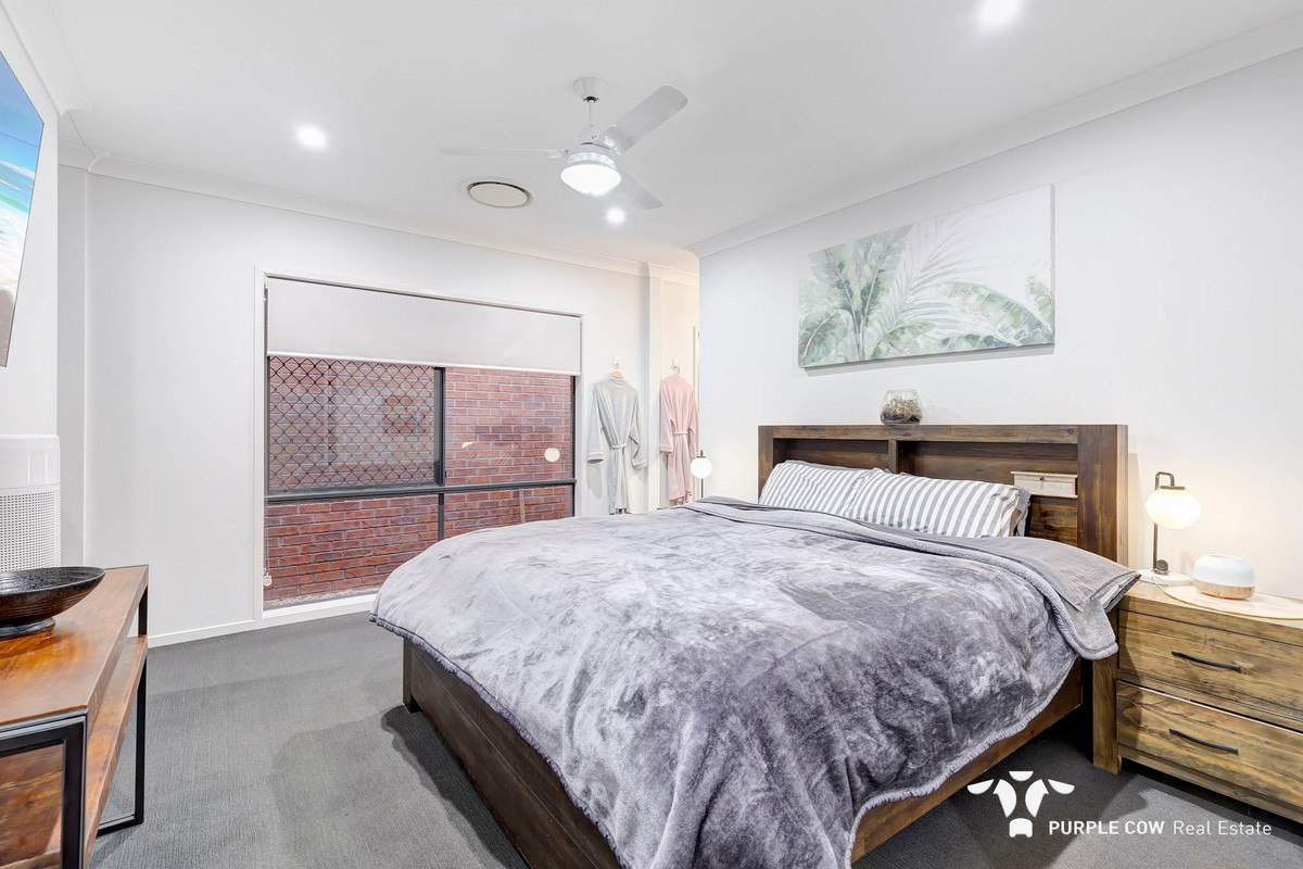Rental: Redbank Plains, QLD, 4301 photo-7