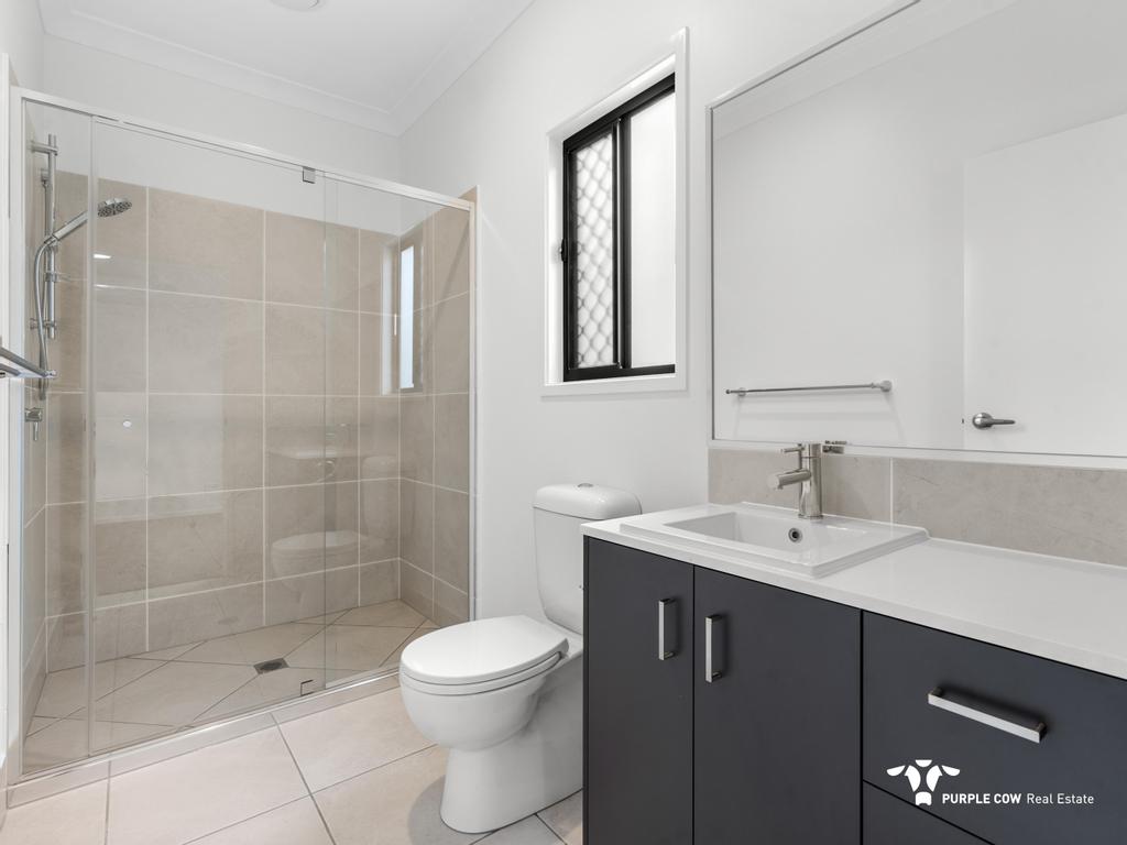Rental: Redbank Plains, QLD, 4301 photo-4