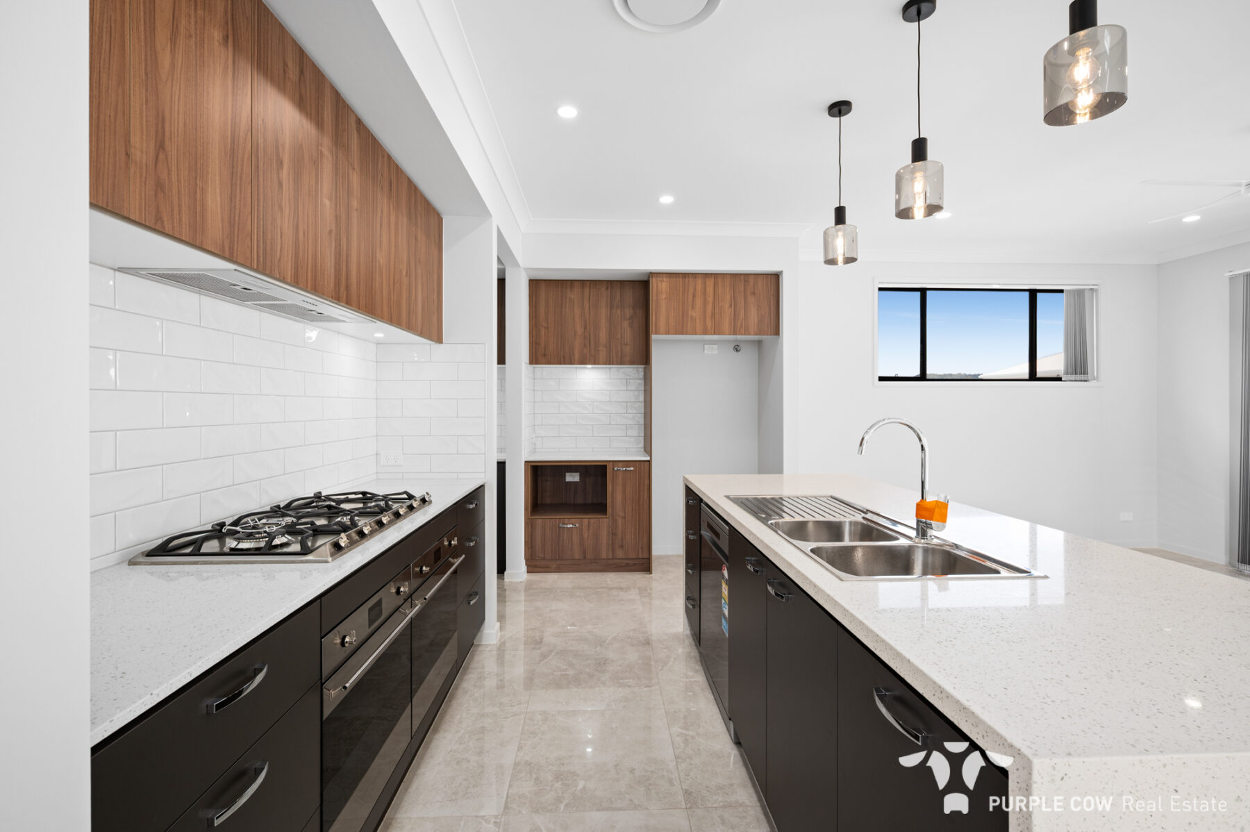 Rental: Spring Mountain, QLD, 4300 photo-4