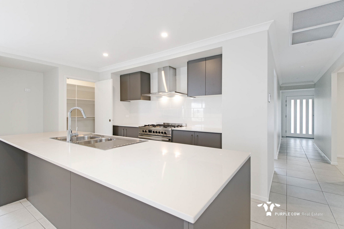 Rental: Greenbank, QLD, 4124 photo-2