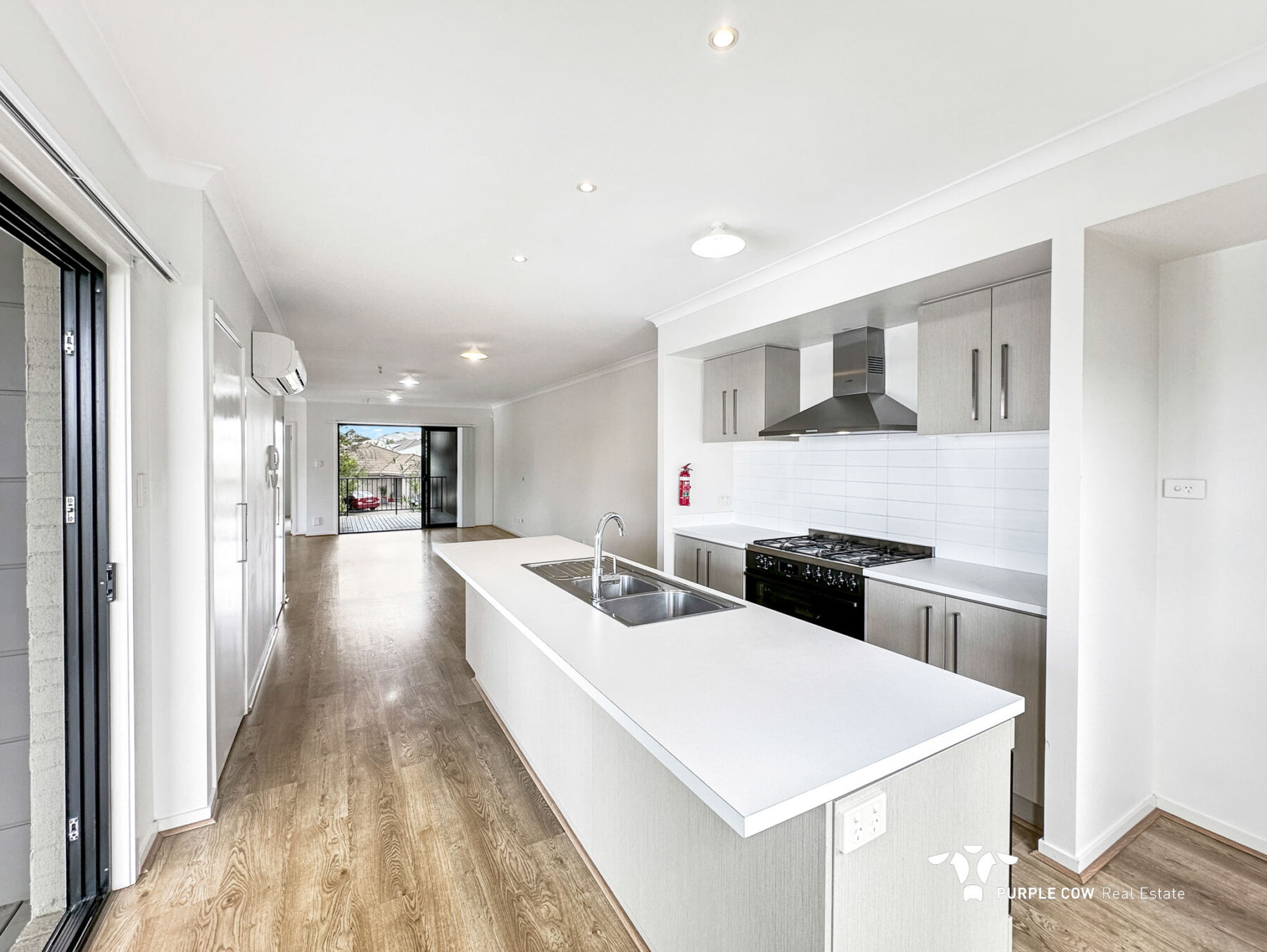 Property: 9 Hyde Avenue, Springfield Lakes, QLD, 4300 photo-3