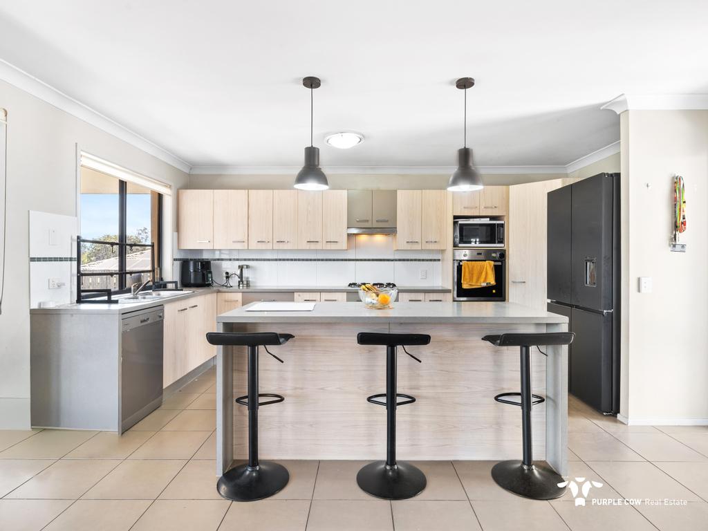 Rental: Parkinson, QLD, 4115 photo-2