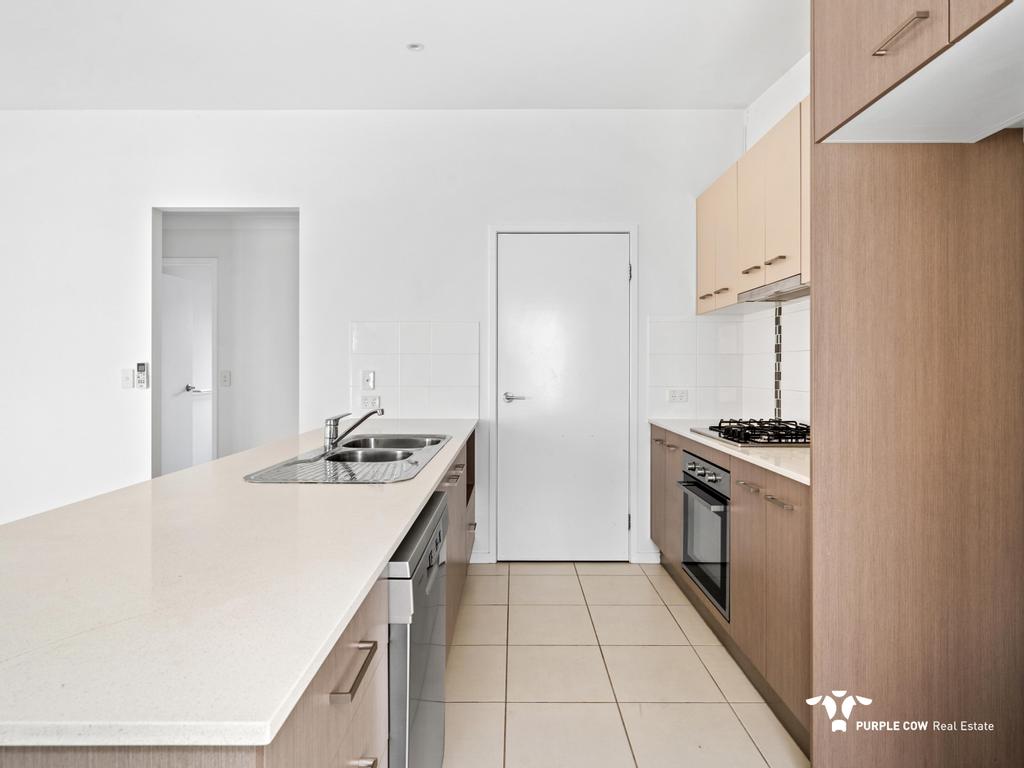 Rental: Springfield Lakes, QLD, 4300 photo-5