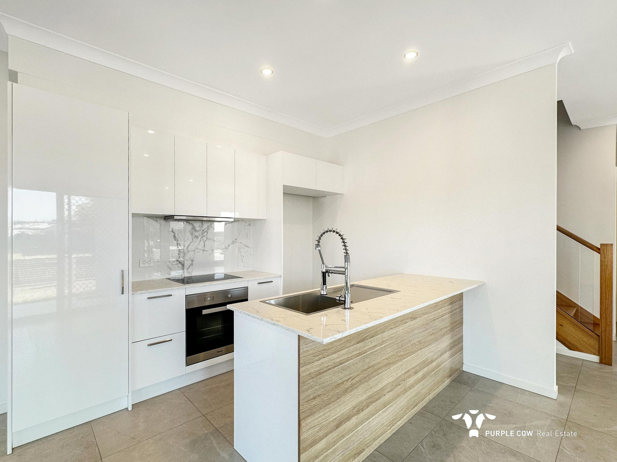 Rental: South Ripley, QLD, 4306 photo-3