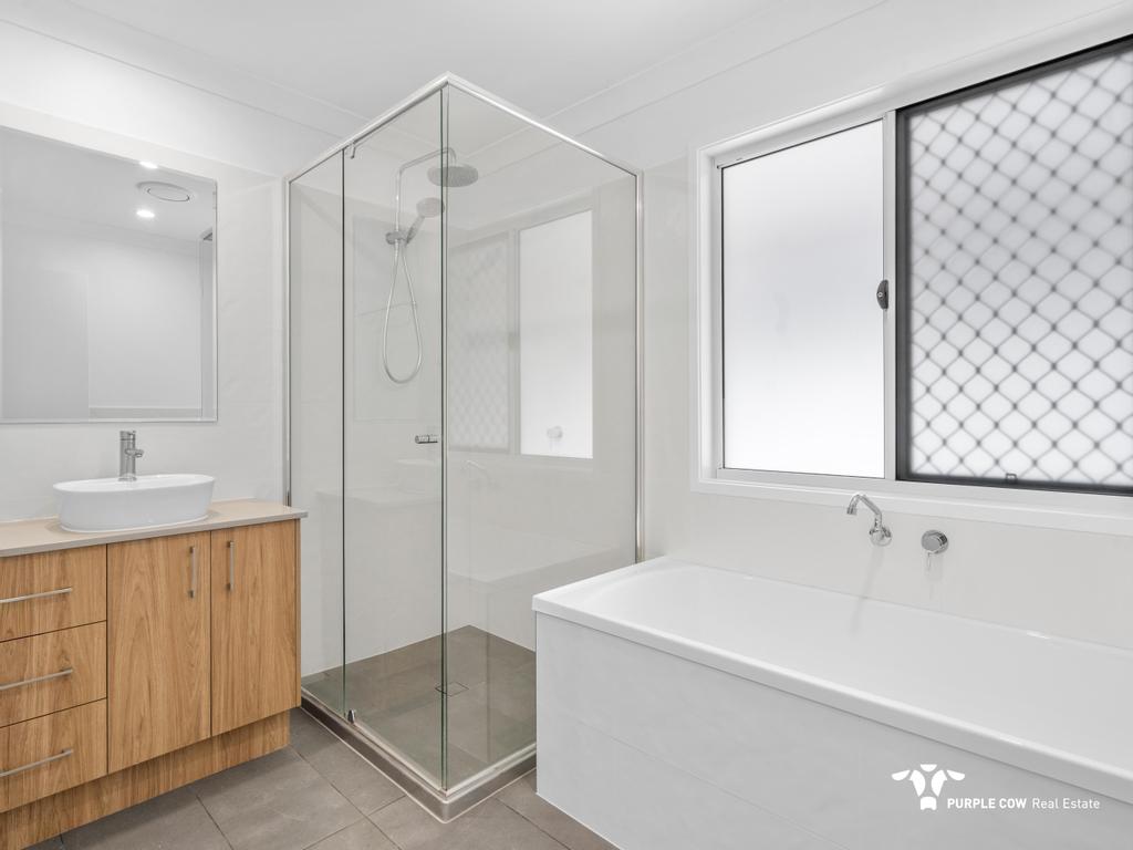 Rental: Spring Mountain, QLD, 4300 photo-8