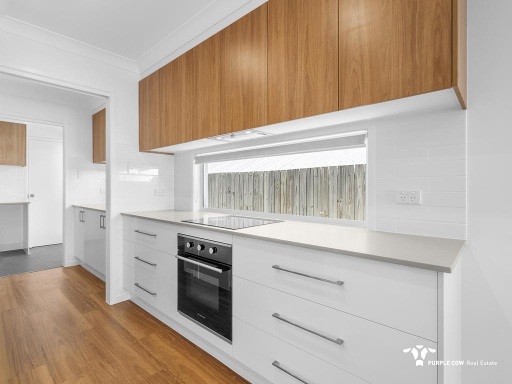 Rental: Spring Mountain, QLD, 4300 photo-10