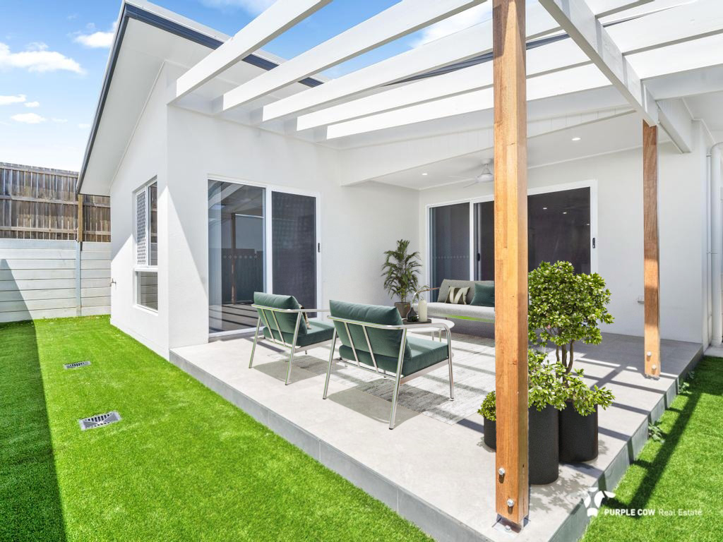 Rental: Spring Mountain, QLD, 4300 photo-11