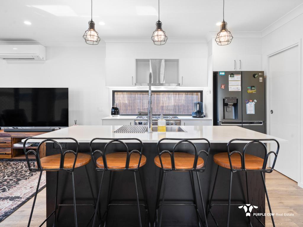 Rental: Greenbank, QLD, 4124 photo-1