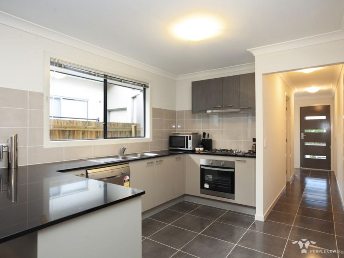 Rental: SPRING MOUNTAIN, QLD, 4300 photo-1