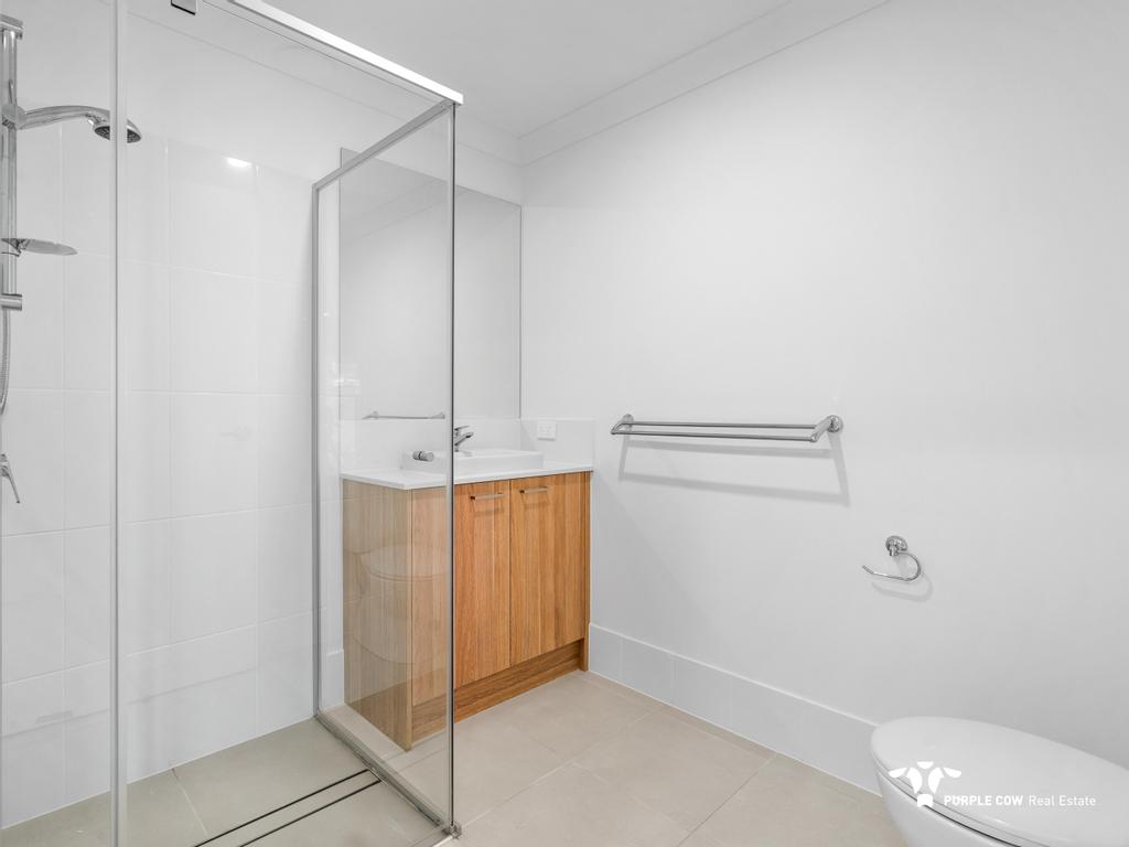 Rental: Plainland, QLD, 4341 photo-5