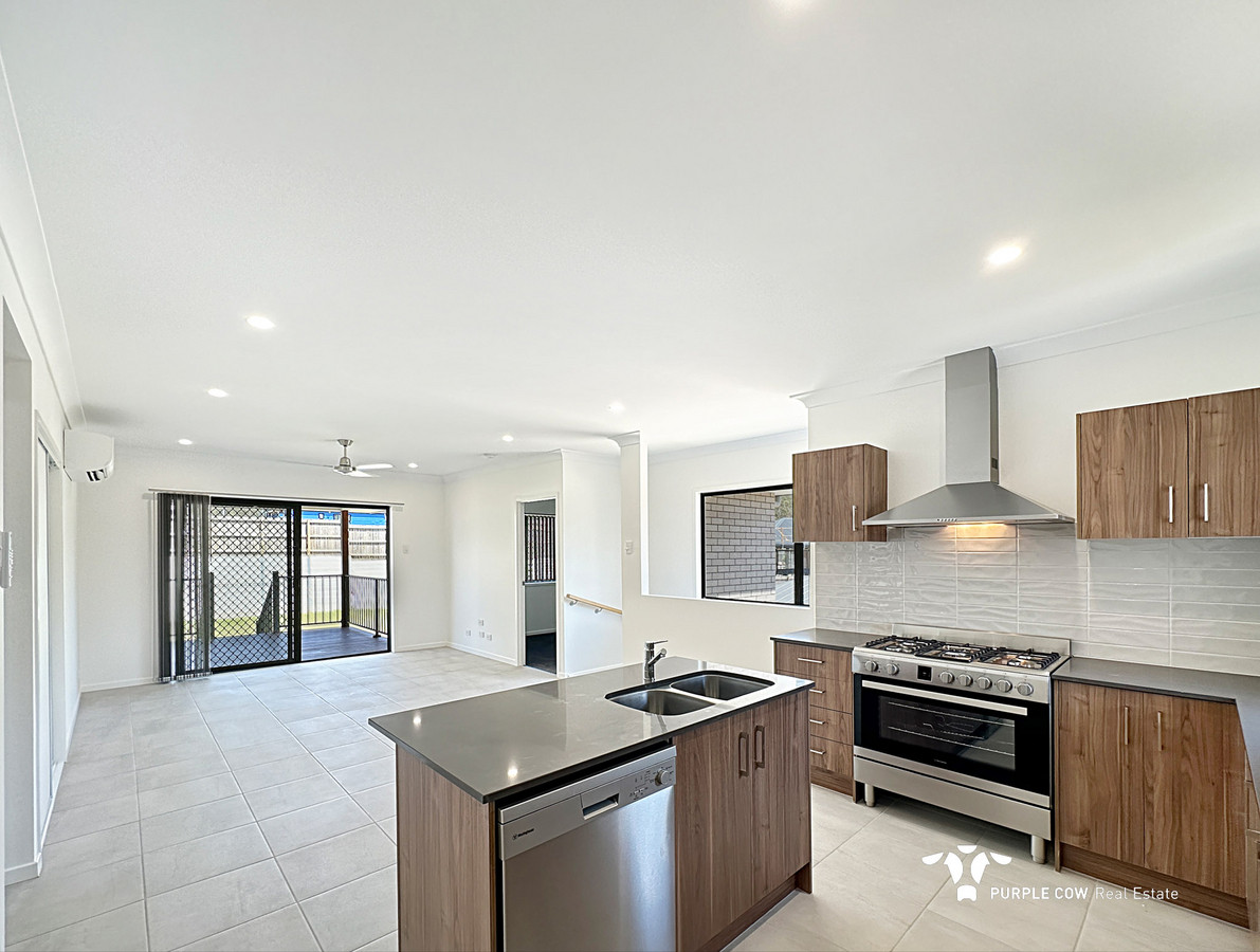 Rental: Spring Mountain, QLD, 4300 photo-2