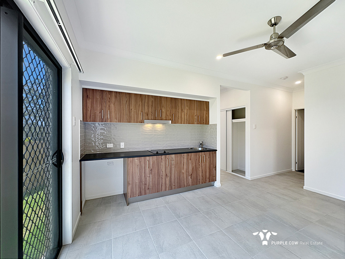 Rental: Spring Mountain, QLD, 4300 photo-6