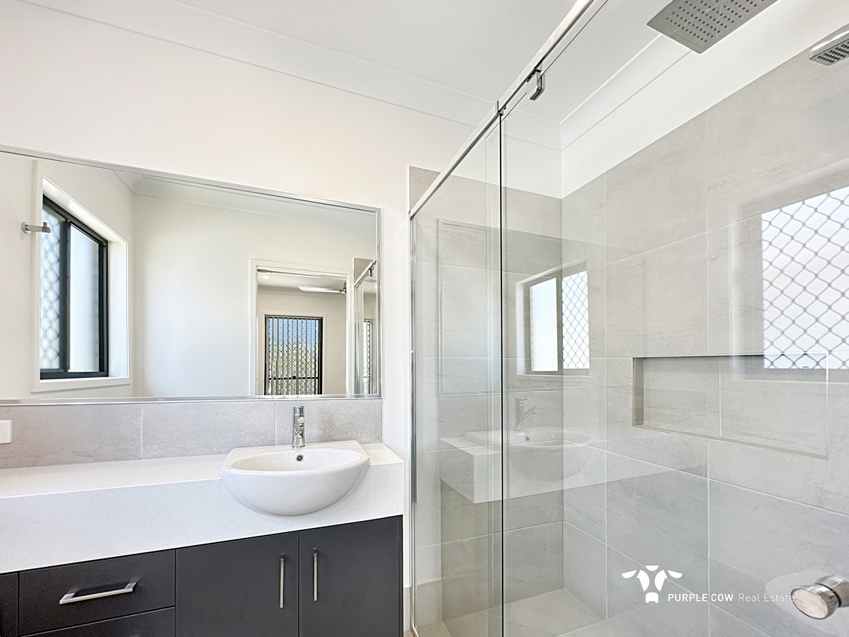 Rental: Spring Mountain, QLD, 4300 photo-8