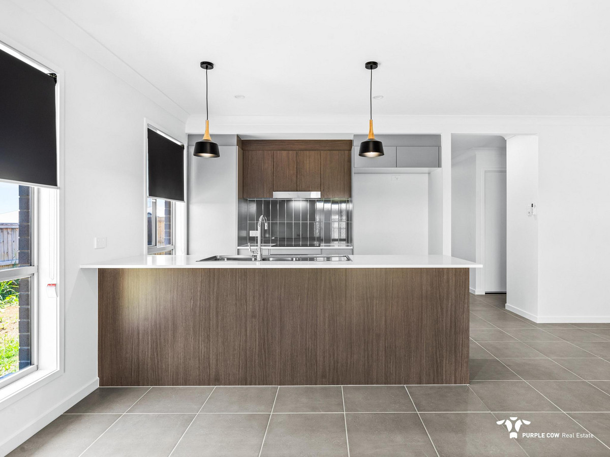 Rental: Plainland, QLD, 4341 photo-1