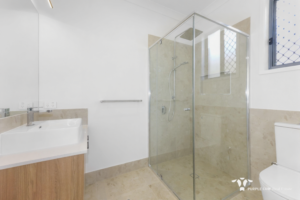 Rental: Spring Mountain, QLD, 4300 photo-8