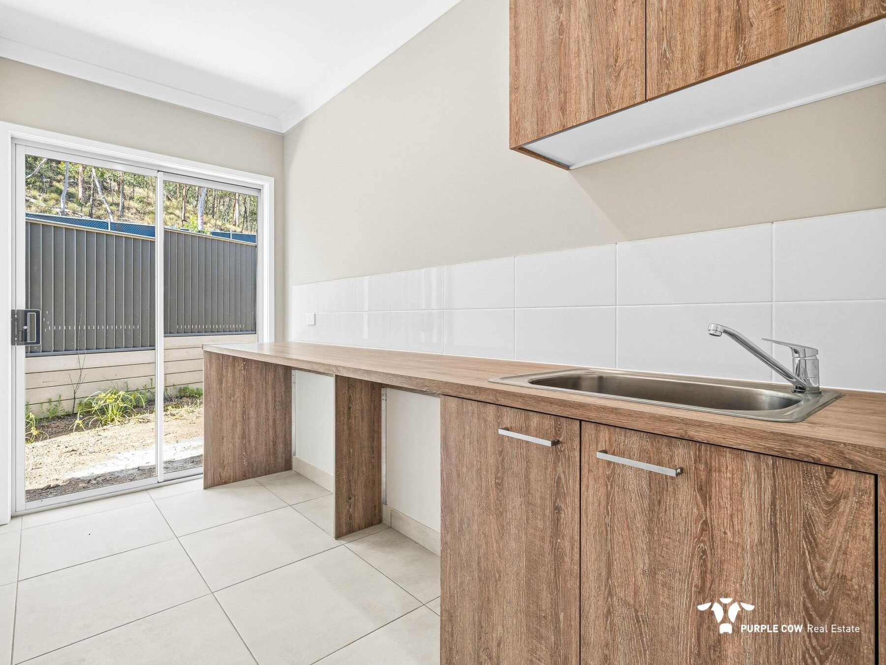 Rental: Spring Mountain, QLD, 4300 photo-3