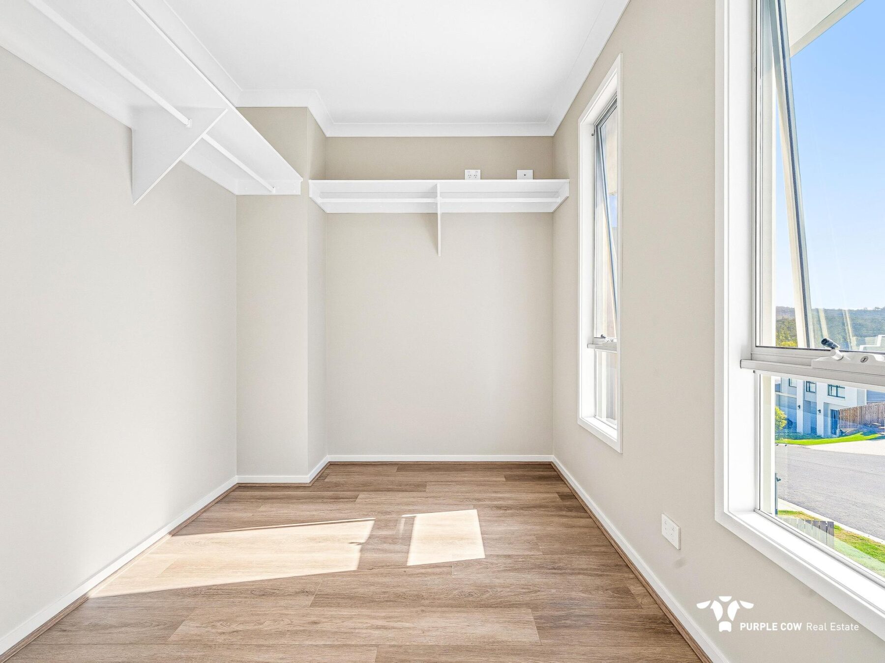 Rental: Spring Mountain, QLD, 4300 photo-11