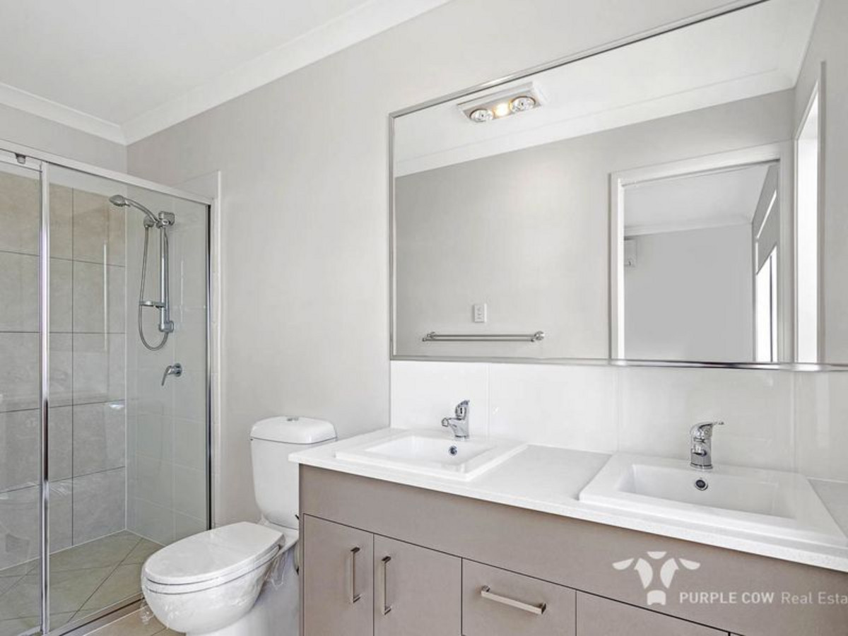 Rental: Spring Mountain, QLD, 4300 photo-7