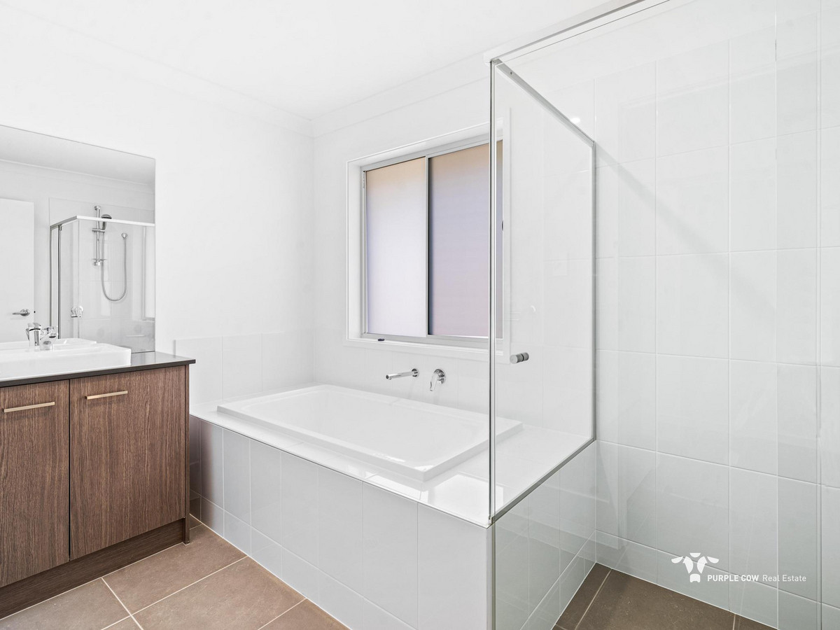 Rental: Plainland, QLD, 4341 photo-5