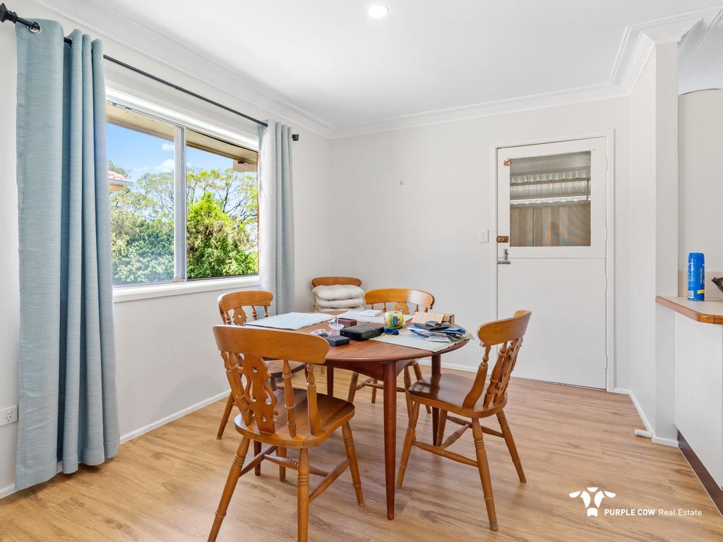 Rental: Mansfield, QLD, 4122 photo-3