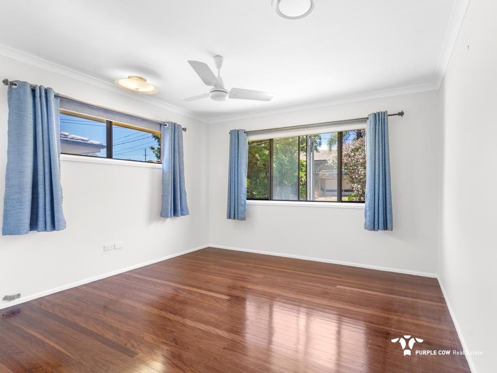 Rental: Mansfield, QLD, 4122 photo-6