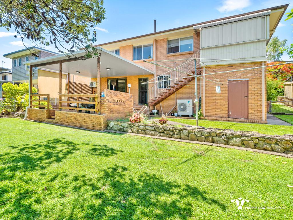 Rental: Mansfield, QLD, 4122 photo-12