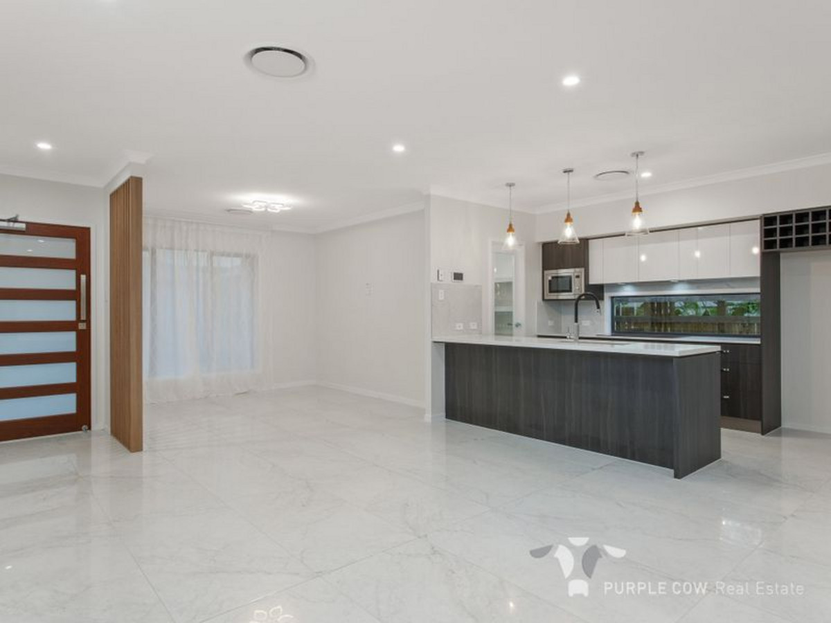 Rental: Spring Mountain, QLD, 4300 photo-2