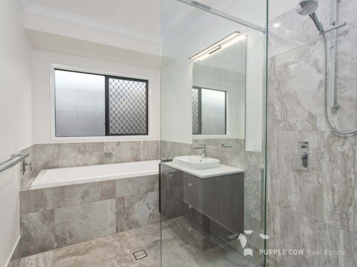 Rental: Spring Mountain, QLD, 4300 photo-7