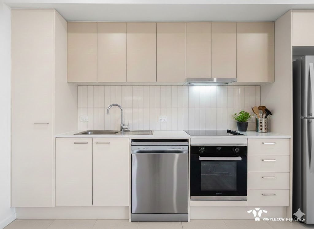 Rental: Logan Village, QLD, 4207 photo-2