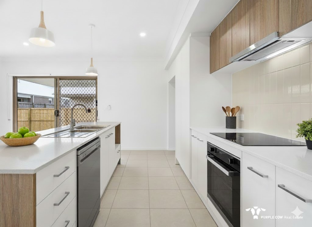 Rental: Logan Reserve, QLD, 4133 photo-5