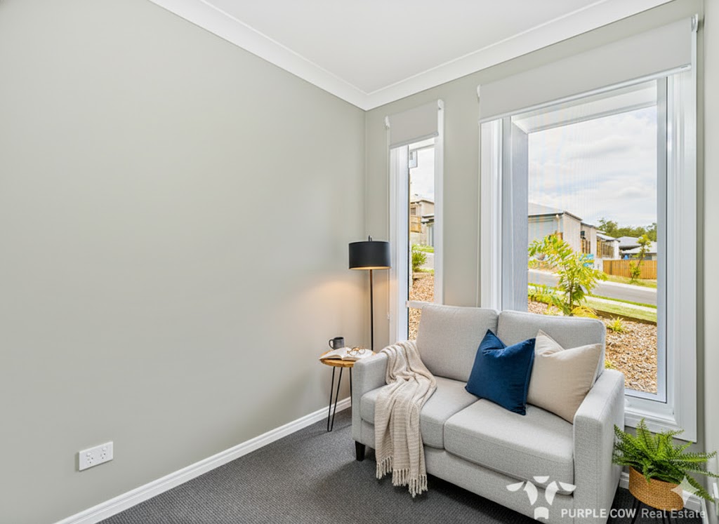 Rental: Spring Mountain, QLD, 4300 photo-10