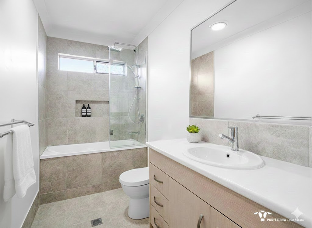 Rental: Spring Mountain, QLD, 4300 photo-2