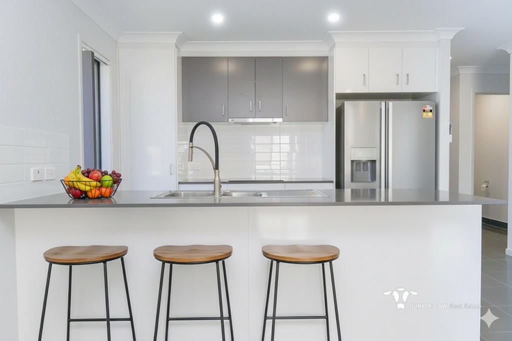 Rental: Spring Mountain, QLD, 4300 photo-4