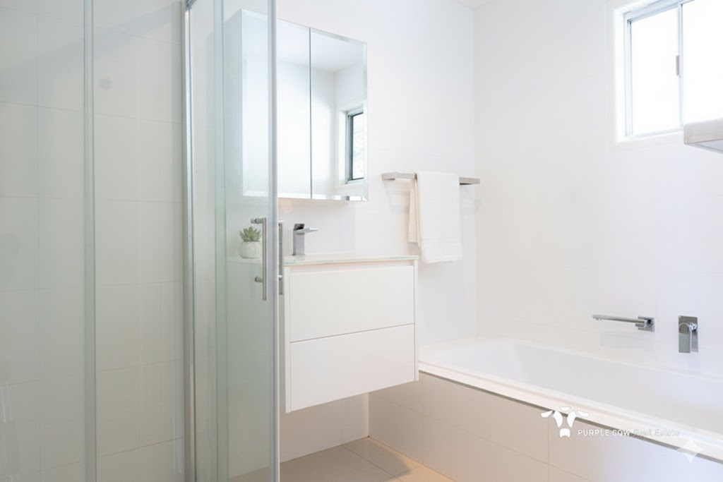 Rental: Bellbird Park, QLD, 4300 photo-3