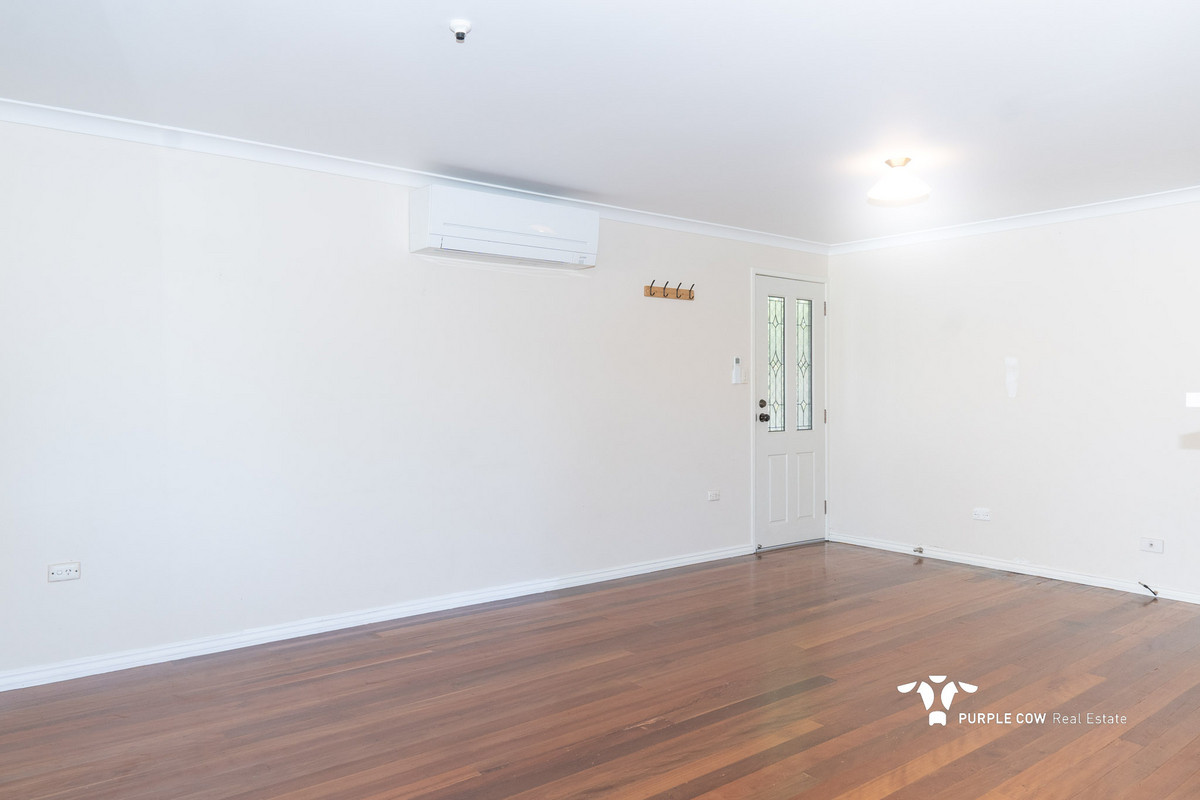 Rental: Bellbird Park, QLD, 4300 photo-5