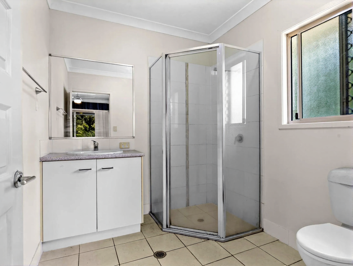 Rental: 61 Emerald Crescent, Springfield, QLD, 4300 photo-4