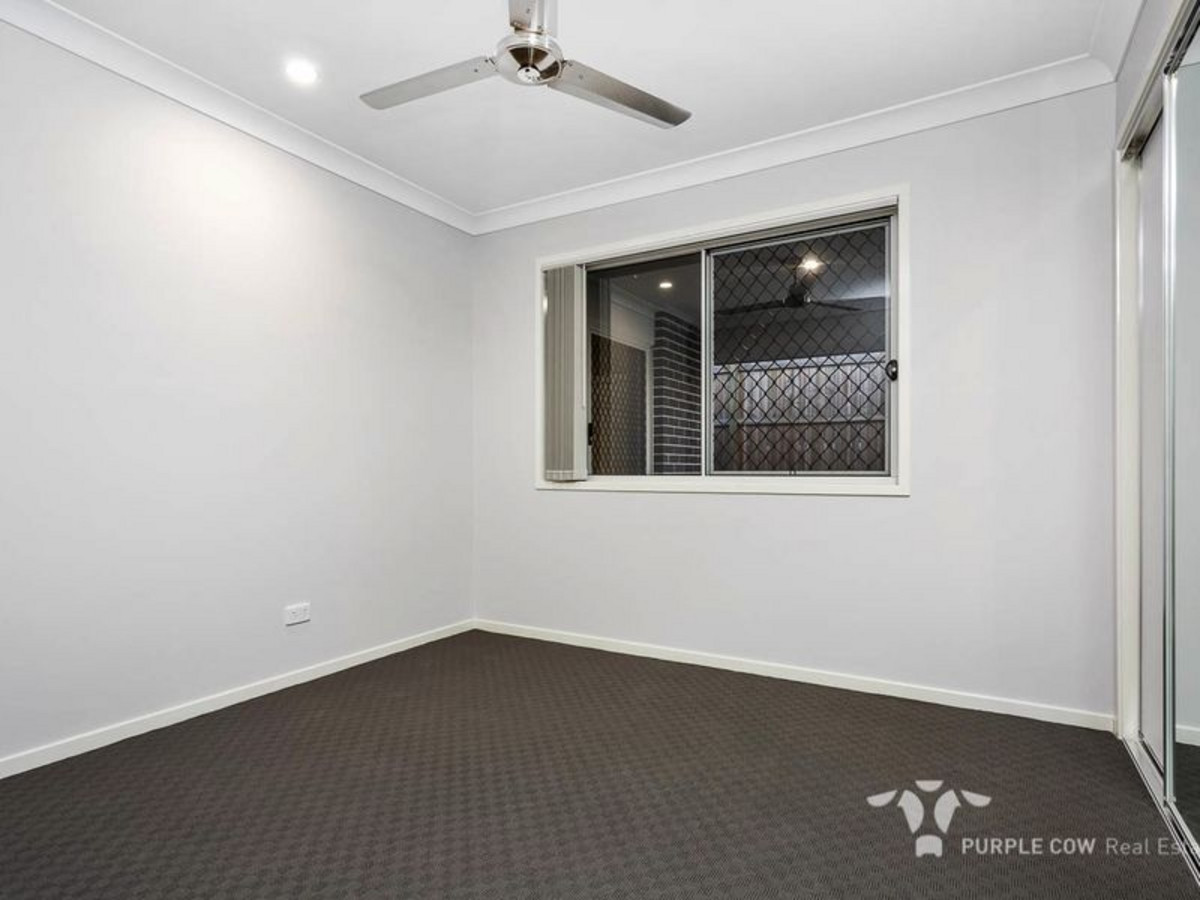 Rental: 27 Madeira Street, Springfield Lakes, QLD, 4300 photo-7