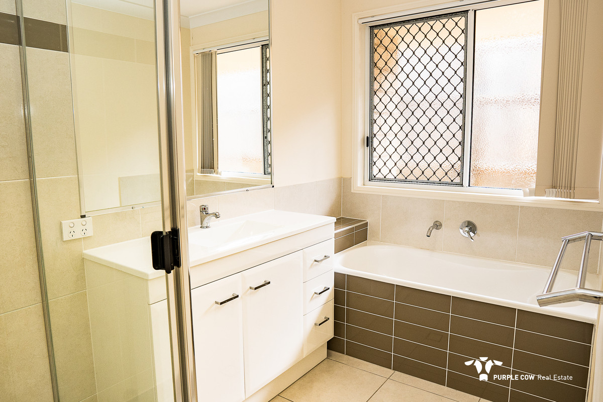 Rental: 5 Lomandra Street, Deebing Heights, QLD, 4306 photo-5