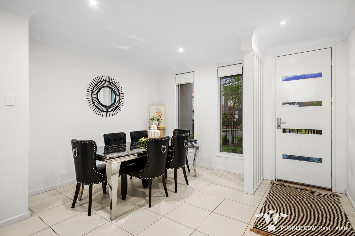 Rental: Spring Mountain, QLD, 4300 photo-2
