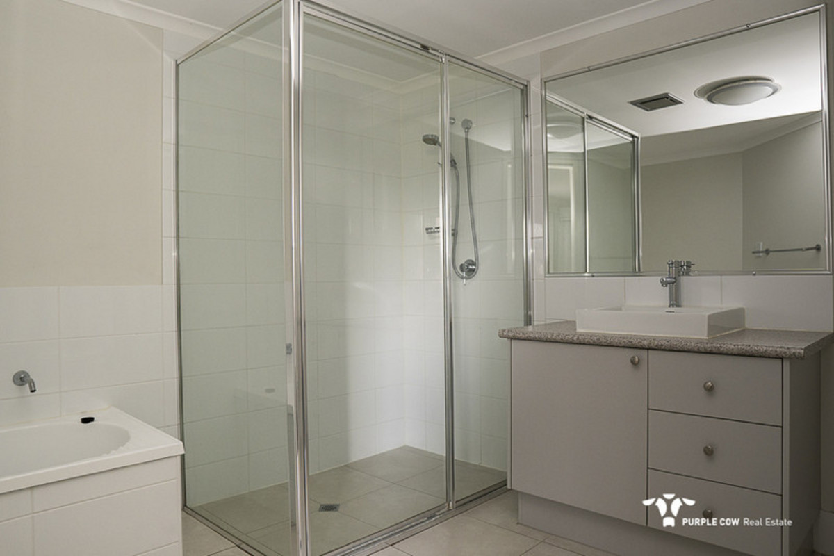 Rental: Springfield, QLD, 4300 photo-4