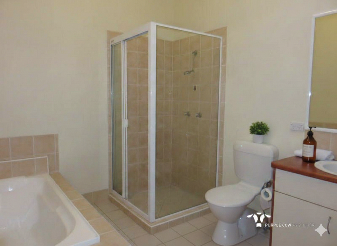 Rental: 45 Eungella Terrace, Forest Lake, QLD, 4078 photo-3