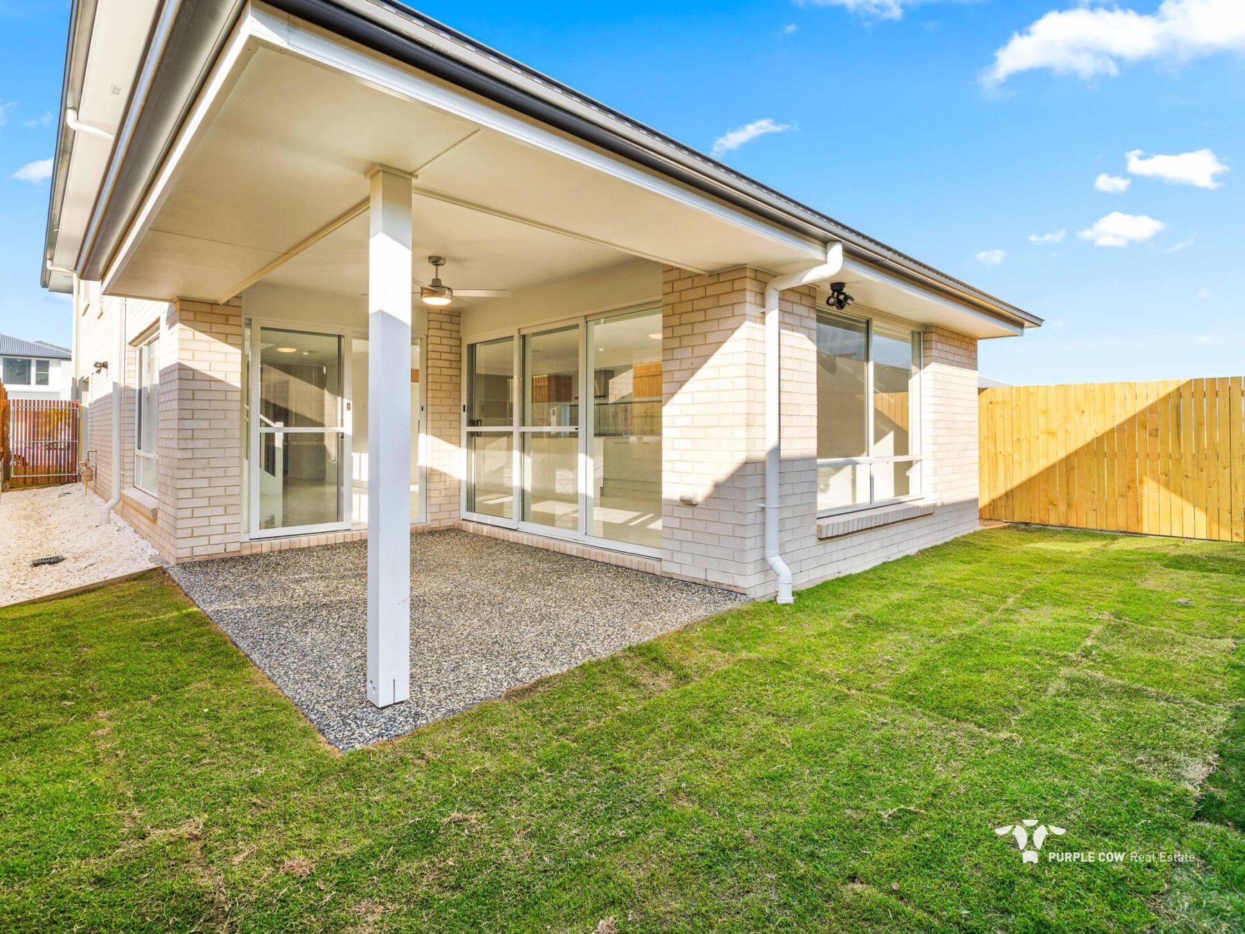 Property: 10 Marigold Road, Greenbank, QLD, 4124 photo-9