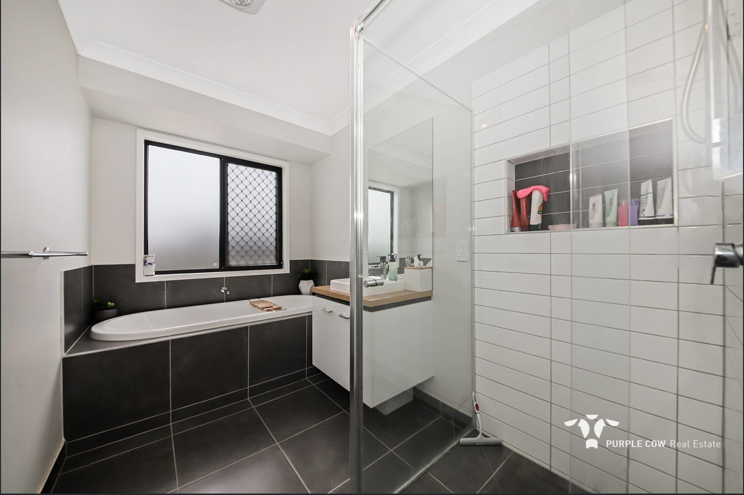 Rental: South Ripley, QLD, 4306 photo-9