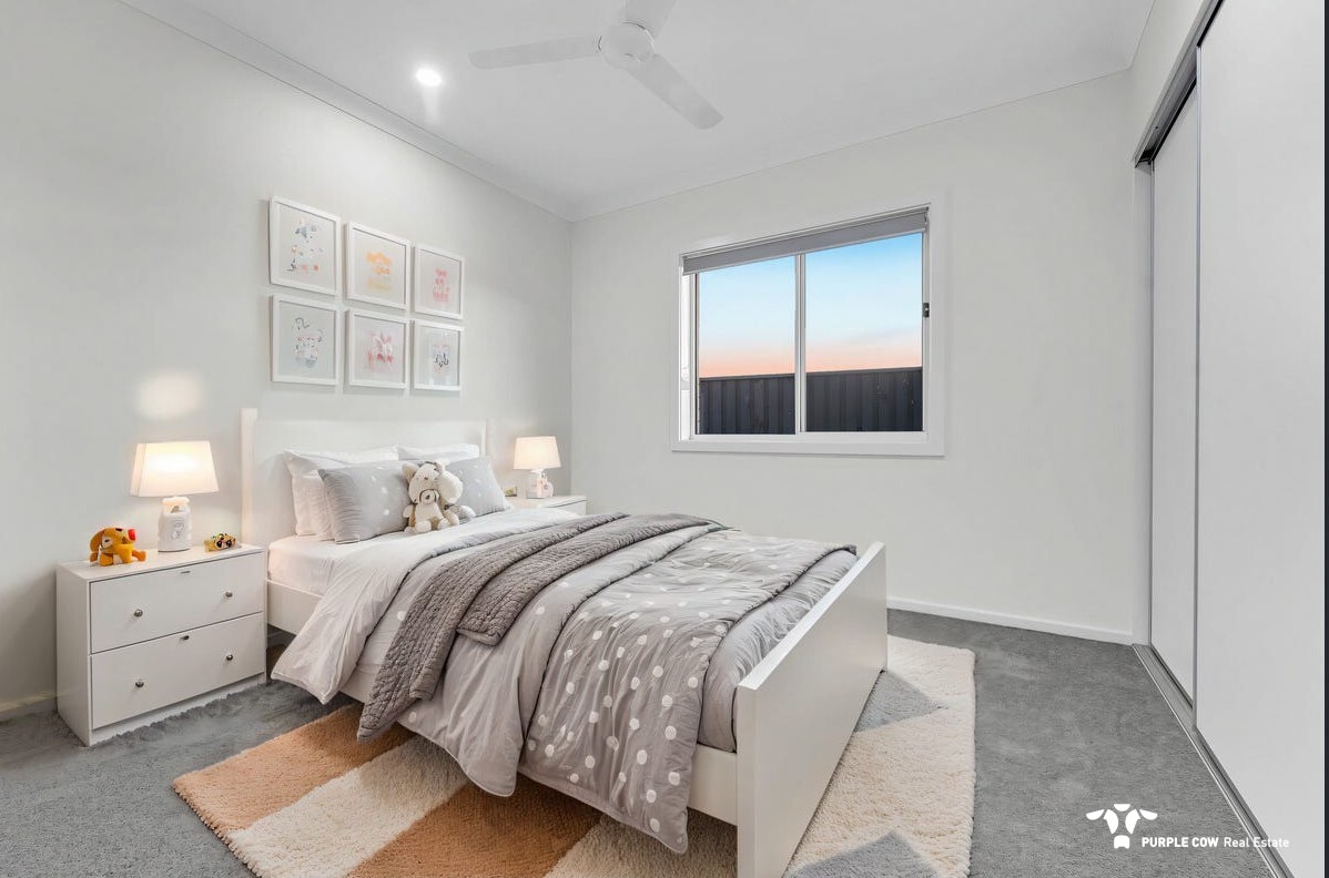 Rental: White Rock, QLD, 4306 photo-10