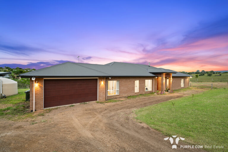 126 Robson Road, Hoya