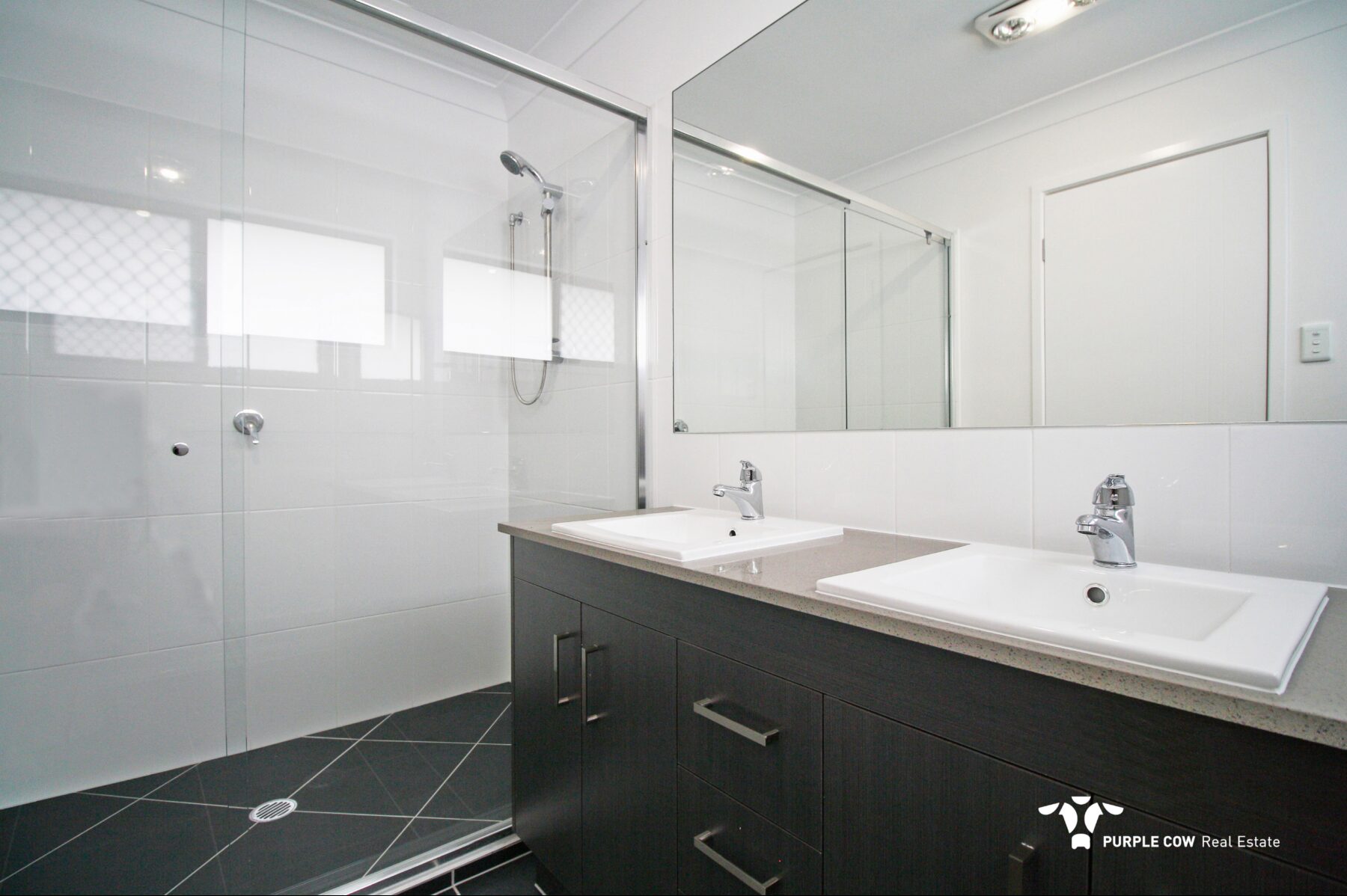 Property: 7 Munich Court, Spring Mountain, QLD, 4300 photo-7