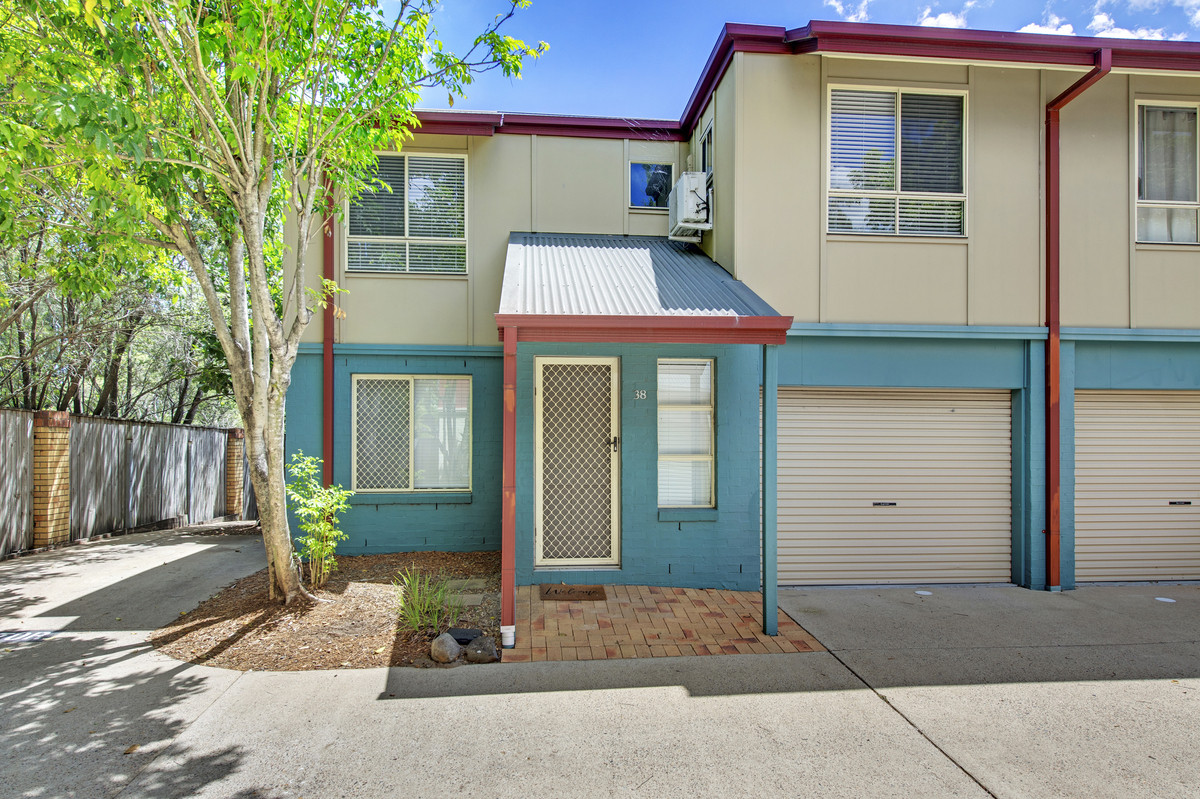 Rental: Oxley, QLD, 4075 photo-1