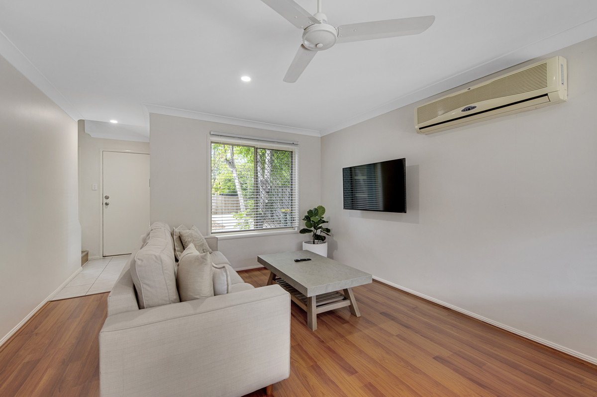 Rental: Oxley, QLD, 4075 photo-2
